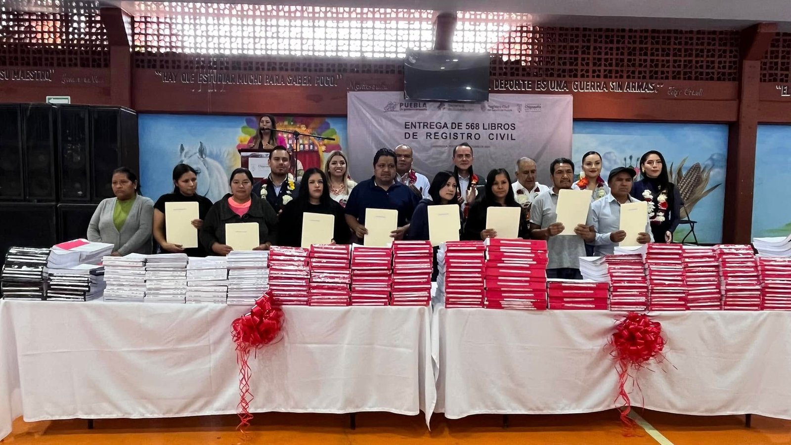 Imagen destacada de: Este día se llevó a cabo la entrega de los 568 Libros de Registro Civil