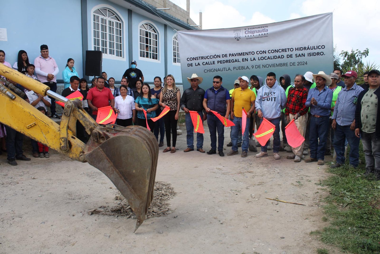 Imagen destacada de: banderazo de obra para la construcción de pavimento con concreto hidráulico de la calle Pedregal 