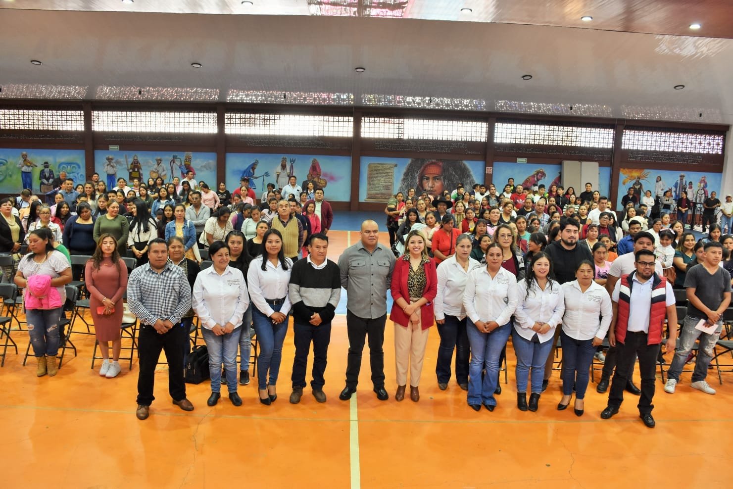 Imagen destacada de: Entrega de pintura a escuelas 