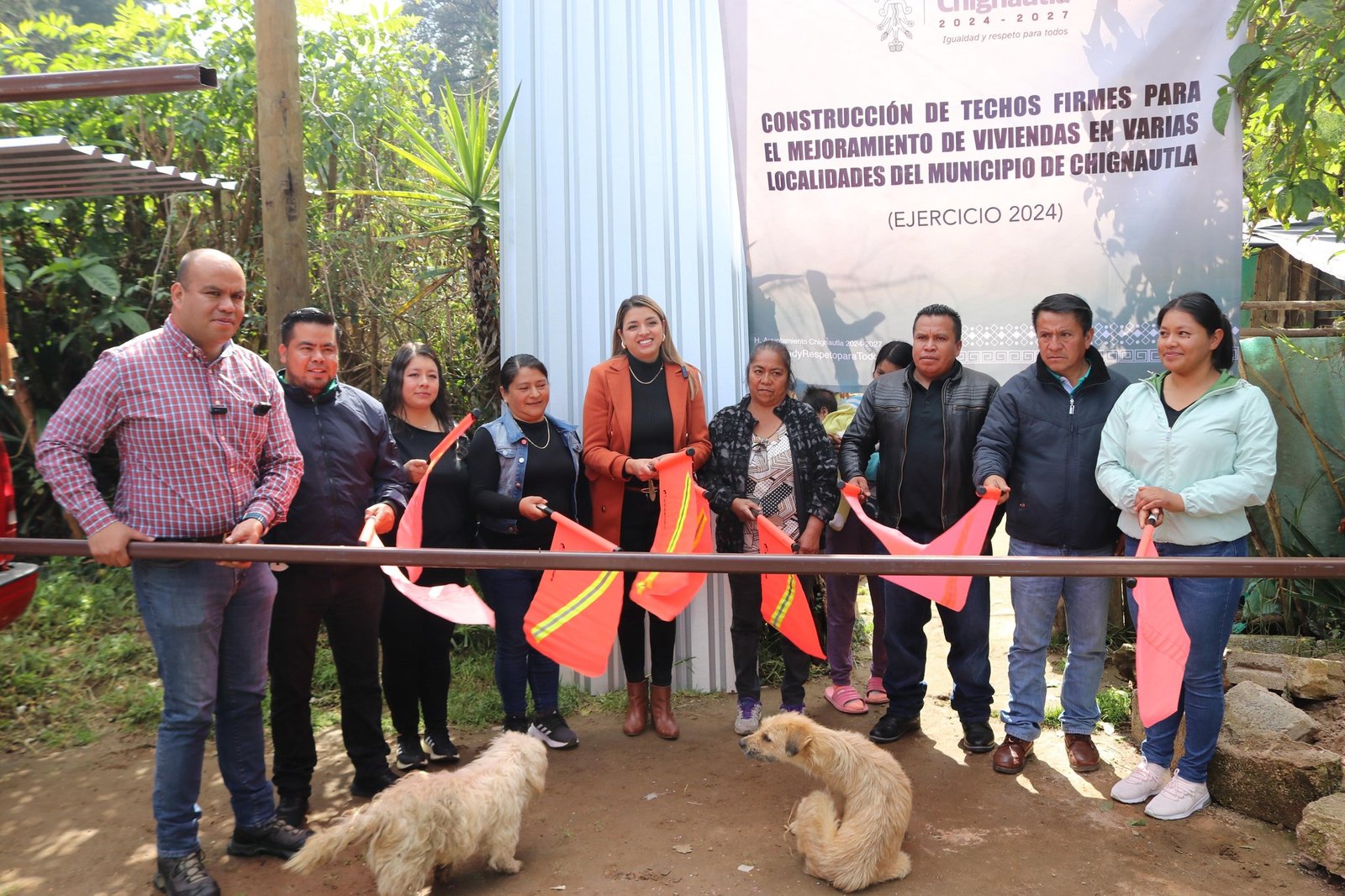 Imagen destacada de: Inicio de la Primera Etapa del  Programa de Techos Dignos en 7 Secciones del Municipio, 70 acciones.