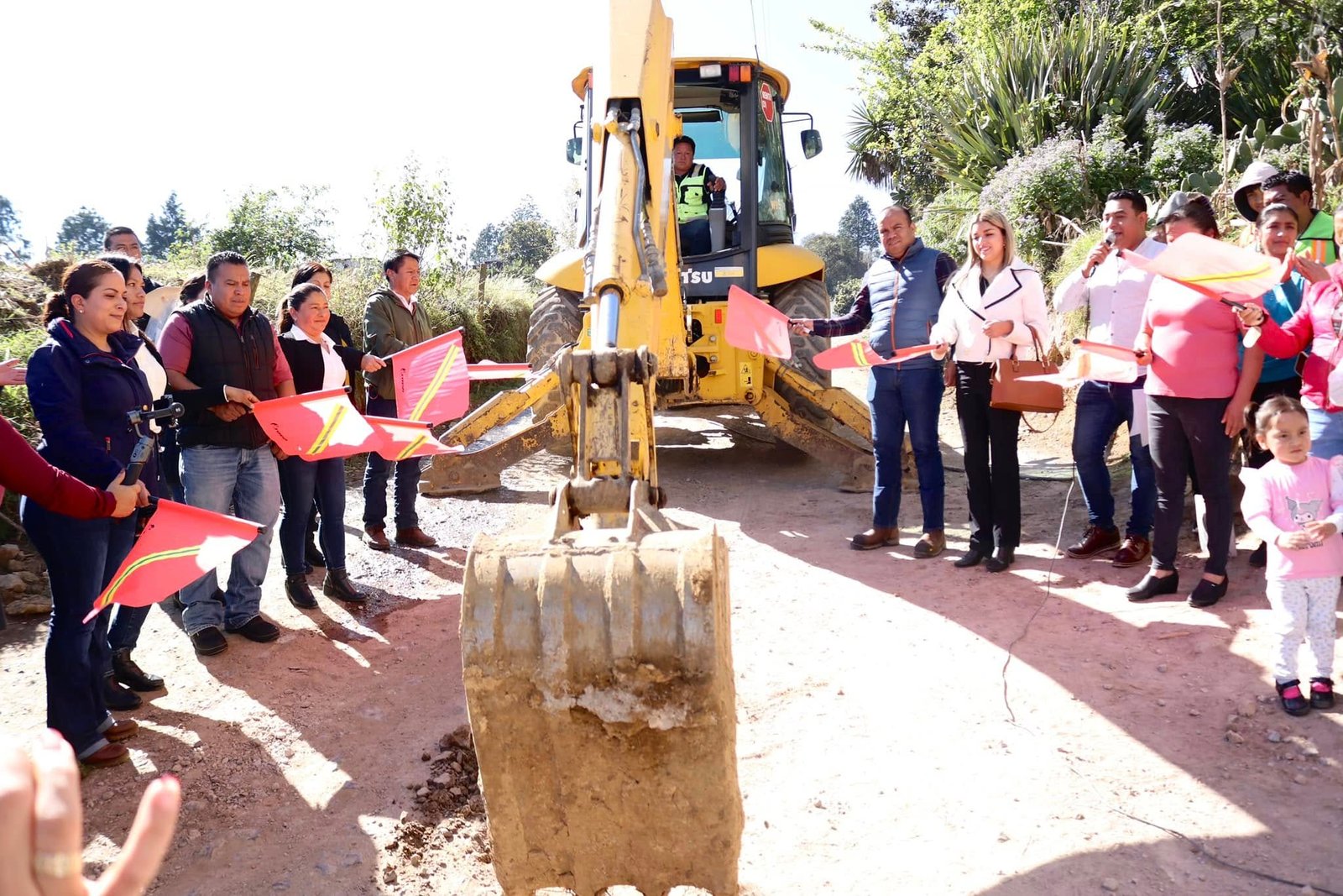 Imagen destacada de: banderazo de obra en la comunidad de Tenextepec