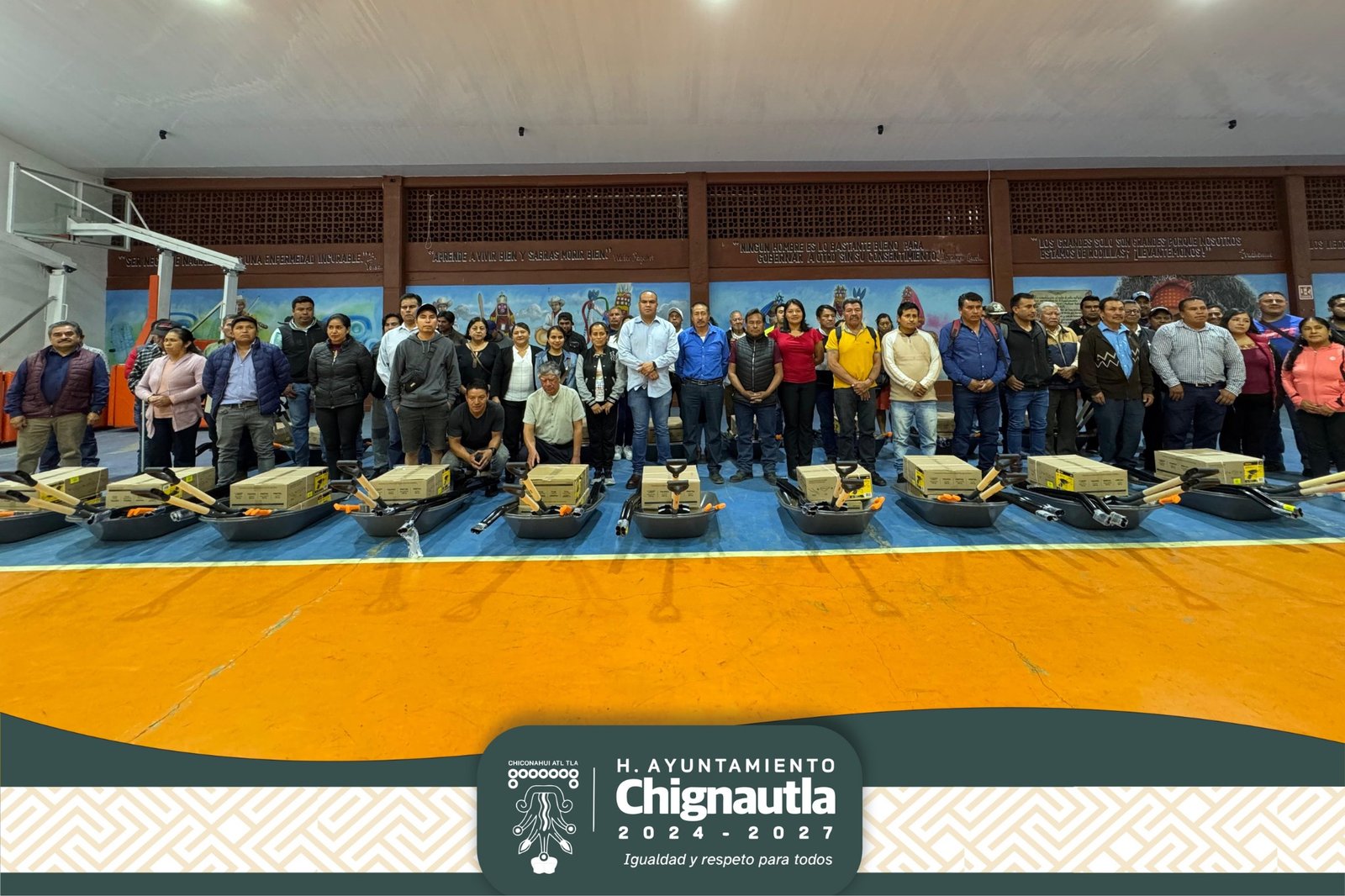 Imagen destacada de: EL H. AYUNTAMIENTO DE CHIGNAUTLA ENTREGA KITS DE HERRAMIENTAS A INSPECTORES COMUNITARIOS