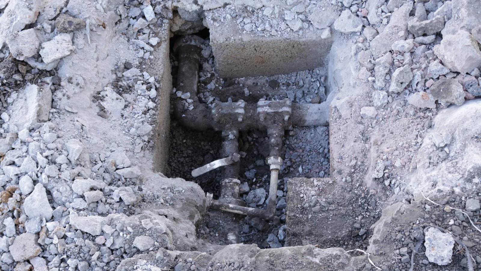 Imagen destacada de:  Rehabilitación de un drenaje sobre la carretera Federal