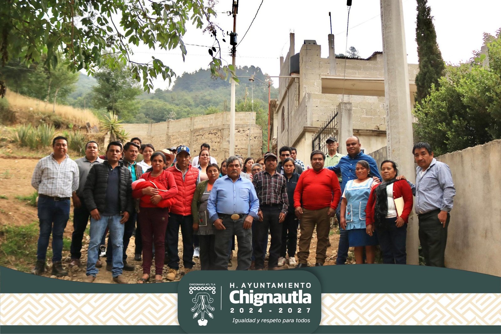 Imagen destacada de: JUAN TORAL RAMOS INAUGURA AMPLIACIÓN DE RED DE ENERGÍA ELÉCTRICA EN LA LOCALIDAD DE PARAJES